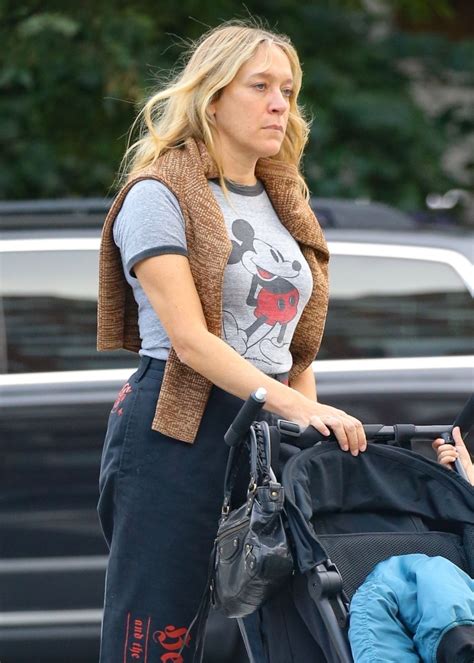 chloe sevigny street style 2023